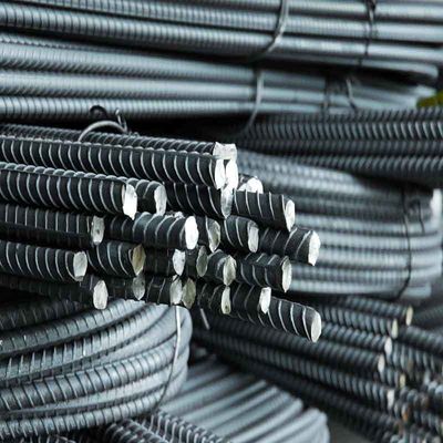 Hormigón reforzado de acero para la construcción de edificios y puentes