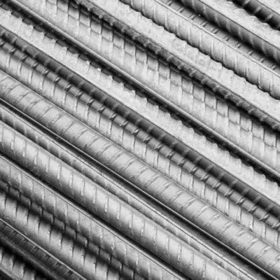 Barras de barra de hierro de acero de rebarro deformado para la construcción Estándar ASTM 6 o 12 Largura según el tamaño y el grado requeridos por el cliente