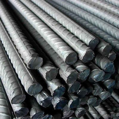 Rebarras de acero laminadas en caliente BS449 B500b DIN488 6m 9m 18m para fines de refuerzo estructural
