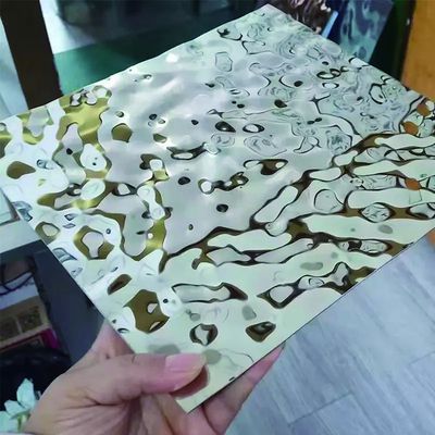 Panel de pared de metal de chapa de acero inoxidable decorativo de ondas de agua para ancho personalizado y técnica de laminado en frío laminado en caliente