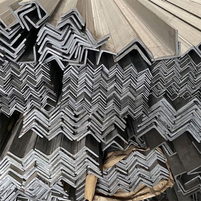 Tolerancia ± 1% Revestimiento de superficie dura Perforado con perfil L Galvanizado Ángulos iguales o desiguales de acero Ángulo de barra Hierro para 6m-12m de longitud