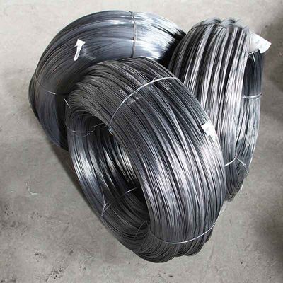 Envasado en PVC galvanizado por inmersión en caliente 2mn alambre de acero al carbono de 0,6-10 mm de diámetro para cercas personalizadas