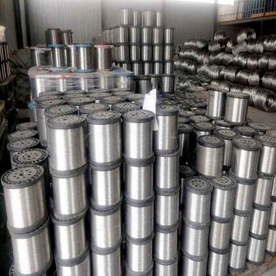 Rodas de alambre de acero de alto carbono para pretensión en control de inundaciones Pared de contención galvanizada Diámetro personalizado Q235B Q235C