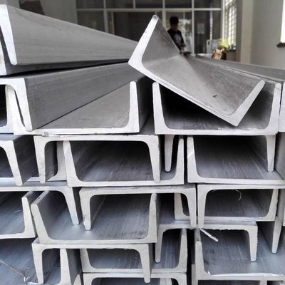 Fabricantes de chapas de acero inoxidable perforadas perforadas de alta resistencia para construcciones de edificios longitud 1-12 m