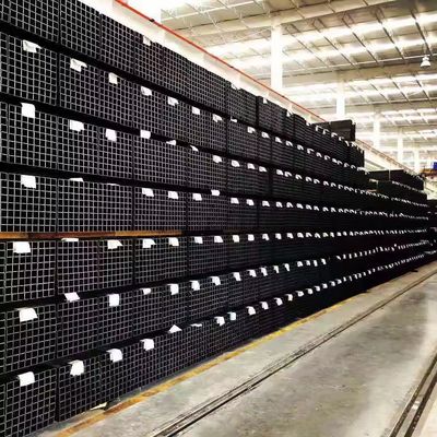 Forma de sección cuadrada 30x30x3 mm 23 mm longitud 6m S355 tubo de hierro negro soldado tubo cuadrado de acero carbono