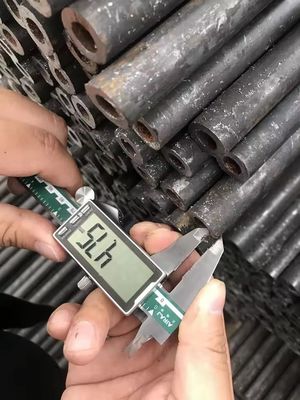 Tubo de acero al carbono sin costura ASTM A53 Gr B con superficie de chorro de arena SCH5-SCH160