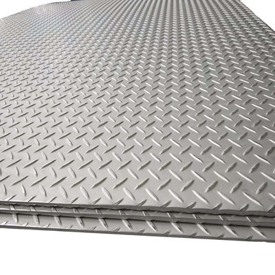 Largura requerida 900-1000 mm y espesor requerido 1,2-2,0 mm Energía de acero estructural laminado en frío hoja cuadriculada 1,8-8,0 mm