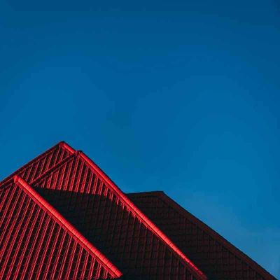 Z30-Z40 Revestimiento de paneles de cubierta metálicos de hierro zinc galvanizado de PPGI corrugado para materiales de construcción de acero