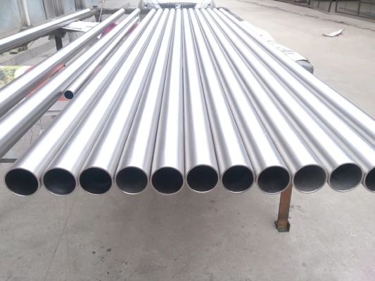 Materiales duraderos de forma redonda industrial Gr5 tubo de escape de titanio sin costuras de tubo hidráulico para equipos de tratamiento térmico de gas