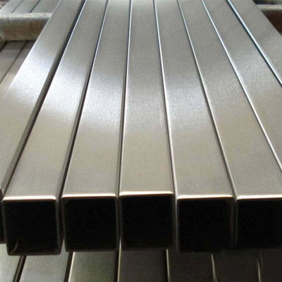 Tubo de tubería cuadrada de ingeniería de precisión Tubos de acero inoxidable Cuadrado 20x20 304 Acero sin costuras para estantería de pared