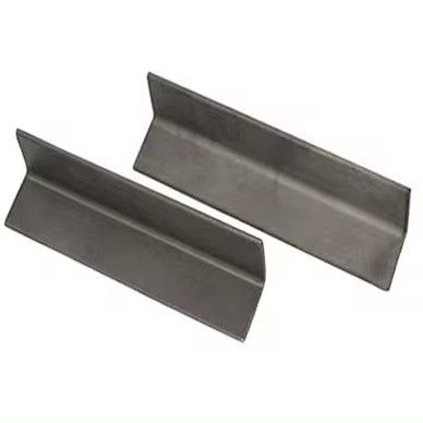 Serie Q195-Q420 Grado 135 de acero al carbono Corte de barras de acero de ángulo y perforador de 6 mm con superficie plana de acero suave