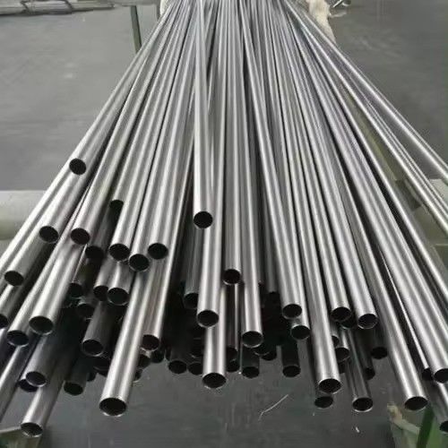 Materiales duraderos de forma redonda industrial Gr5 tubo de escape de titanio sin costuras de tubo hidráulico para equipos de tratamiento térmico de gas